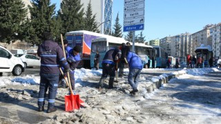Kahramanmaraş Büyükşehir Kar Çalışmalarını Kesintisiz Sürdürüyor