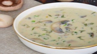 Kremalı Mantar Çorbası Hazırlanışı