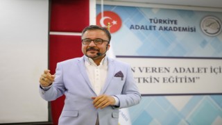 Fatih Akbaba Elbistan'da Kadın Okurlarıyla Bir Araya Gelecek