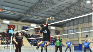 ‘Türkoğlu’nda 2022 Yılının Voleybol Şampiyonu Kılılı Gençlik Oldu