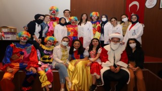 Sanko Üniversitesi Öğrencilerinden 23 Nisanda Farkındalık Dolu Etkinlik