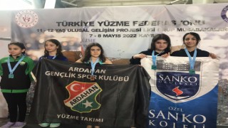 Sanko Okulları'nın Yüzme Başarısı