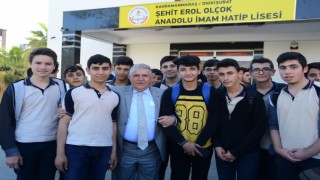 Başkan Mahçiçek; Bilginiz Ve Özgüveninizle Başarılı Olacağınıza İnanıyorum