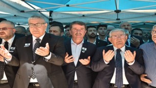 Başkan Okumuş Eski Milletvekili Ali Sezal'ın Cenazesine katıldı