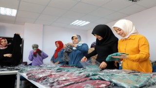 Dulkadiroğlu Gençlik Merkezi Kursiyerlerden İhtiyaç Sahiplerine Bayram Hediyesi