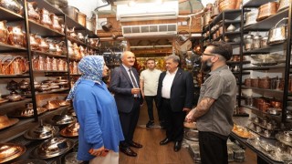 Başkan Okay, Huzurlu Ve Mutlu Bir Bayram Geçirmemiz Dileğiyle