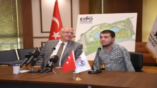 Beytullah Sözünü Tuttu, Madalyalarıyla Başkan Mahçiçek’i Ziyaret Etti