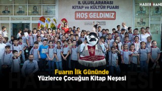 Fuarın İlk Gününde Yüzlerce Çocuğun Kitap Neşesi