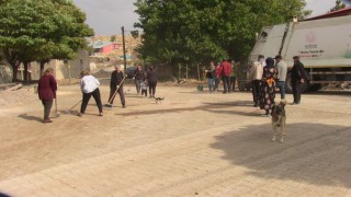 Köy Halkıyla Belediye Ekipleri Çevre Temizliği Yaptı