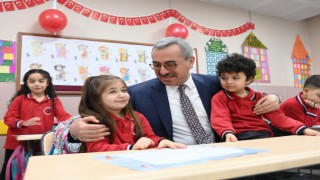 Başkan Güngör, Miniklerin Karne Heyecanına Ortak Oldu