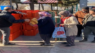 Büyükşehir’den 20 Noktada Sıcak Ekmek Dağıtımı