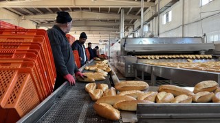Günlük 225 Bin Ekmek… Büyükşehir’den Fırınlara 140 Ton Un