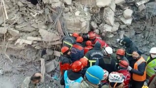 Kahramanmaraş Büyükşehir İtfaiyesi 126 Saat Sonra Mucize Gerçekleştirdi