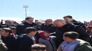 Başkan Güngör, Bakan Karaismailoğlu ile Barınma Merkezlerini Ziyaret Etti