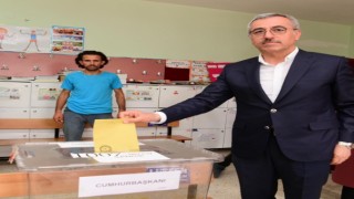 Başkan Güngör; “Seçimin Ülkemiz ve Milletimiz İçin Hayırlı Olmasını Diliyorum”