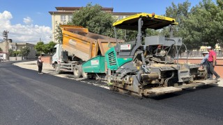 Büyükşehir Erkenez’in Ana Caddesini Asfaltlıyor