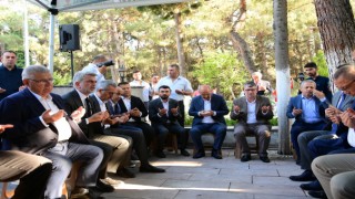 Şehitler Kabirleri Başında Dualarla Yâd Edildi