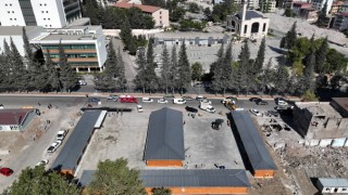 Azerbaycan Bulvarı’ndaki Çarşıların Çevre Düzeni Yapılıyor