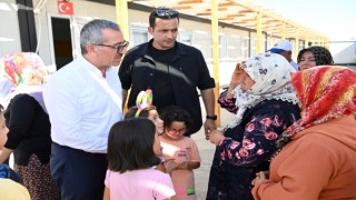 Güngör ve Ünlüer, Türkoğlu’nda Köy Evleri ve Kalıcı Konutları Yerinde İnceledi
