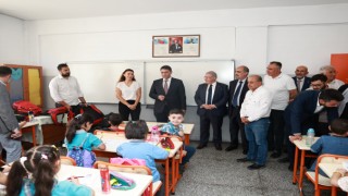 Bu yıl da kitaplar devletten, çanta ve kırtasiyeler Onikişubat Belediyesi’nden