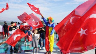 Minikler Cumhuriyet Coşkusunu Ali Kayası’nda Yaşadı