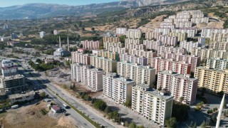 BAŞKAN OKAY, “ELİMİZİ DEĞİL, GÖVDEMİZİ TAŞIN ALTINA KOYMAYA HAZIRIZ”