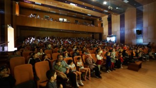Çocuklar Hafta Sonu Büyükşehir’in Gösterisine Koştu