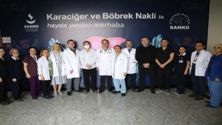 ÜÇ DAMAR BYPASS VE ORGAN NAKLİ AMELİYATI EŞ ZAMANLI YAPILDI