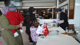 6 Şubat Kahramanmaraş Depreminde Hayatını Kaybedenlerin Anısına Helva İkramı Yapıldı