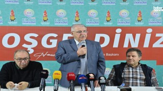 Hanefi Mahçiçek 10 yıllık hizmetleri anlattı, basın mensuplarıyla vedalaştı