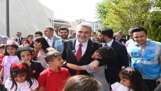 Kahramanmaraş'ta 23 Nisan Coşkusu NFK Kültür Merkezi'nde Yaşandı