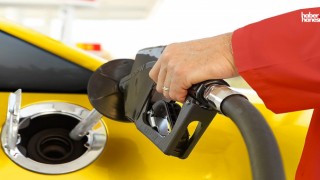 Motorinin Litresine Gece Yarısından İtibaren İndirim Bekleniyor