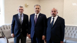 Başkan Fırat Görgel, Bakan Yerlikaya ile Kahvaltıda Bir Araya Geldi