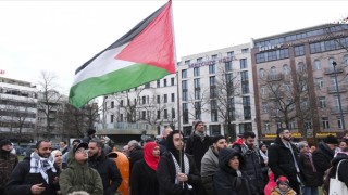 Berlin'de Filistin'e Destek Gösterisi: Polis Müdahalesi Tartışma Yarattı