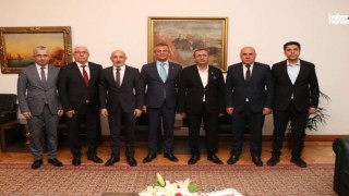 Başkan Harun Vicdan’dan Önemli Ziyaret: CHP Lideri Özgür Özel’e Deprem Raporu Sunuldu