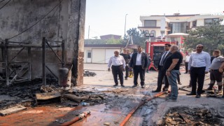 Başkan Umut Yılmaz, Halı Fabrikasındaki Yangın Sonrası İncelemelerde Bulundu