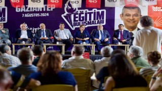 CHP’nin Eğitim Buluşmasında Umut Yılmaz’dan Milli Eğitim Bakanlığı’na Eleştiri