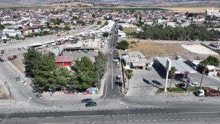 Kahramanmaraş Büyükşehir’den Pazarcık’a Asfalt Desteği: Hacı Bektaş-ı Veli Caddesi Yenilendi