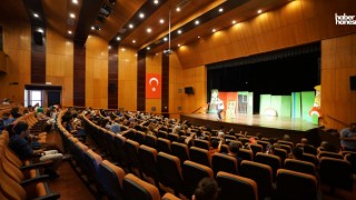 Kahramanmaraş’ta Çocuklar 'Kitaplar Ülkesi' Tiyatro Gösterisiyle Eğlendi