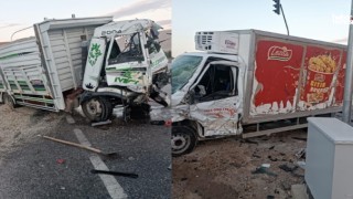 Kahramanmaraş'ta Trafik Kazası: İki Kamyonet Çarpıştı, 2 Yaralı!