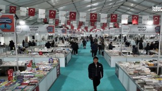 Kahramanmaraş Büyükşehir’in Uluslararası Kitap Fuarı Ziyaretçilerden Tam Not Alıyor