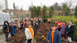 Kahramanmaraş’ta Çocuklar Serada Doğanın Büyüleyici Dünyasını Keşfetti