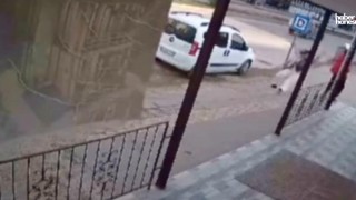 Kahramanmaraş'ta Şok Olay: Kaldırımda Yürüyen Kadına Yumruk Attı!
