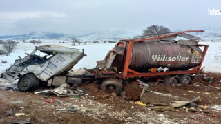 Kahramanmaraş'ta Tanker Devrildi: Sürücü Ağır Yaralandı
