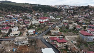 Türkoğlu’nda Asfalt Seferberliği: Büyükşehir Belediyesi Yolları Yeniliyor