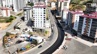 Kahramanmaraş Büyükşehirden Yol Yatırımı: Vadi Mahallesi’nde Asfalt Çalışması!