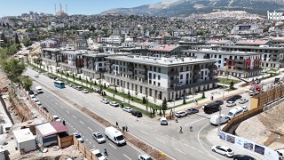 Azerbaycan Mahallesi’nde Asfalt ve Çevre Düzenlemeleri Sürüyor
