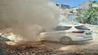 Kahramanmaraş’ta Araç Yangını Panik Yarattı