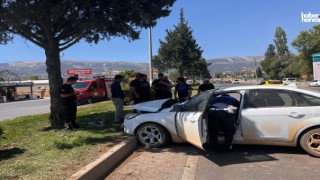 Kahramanmaraş’ta Feci Kazaı: Otomobil Refüje Girdi, Yaralılar Var!