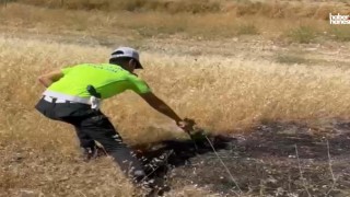 Kahramanmaraş’ta Yol Kenarı Yangınına Polis Müdahalesi